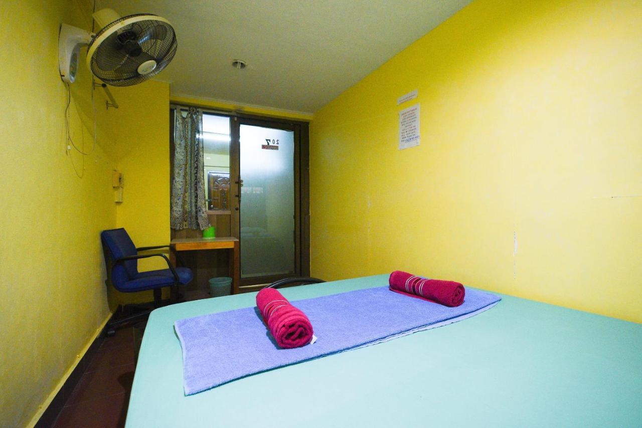 Oyo 938 Place Inn Bangkok Exterior photo