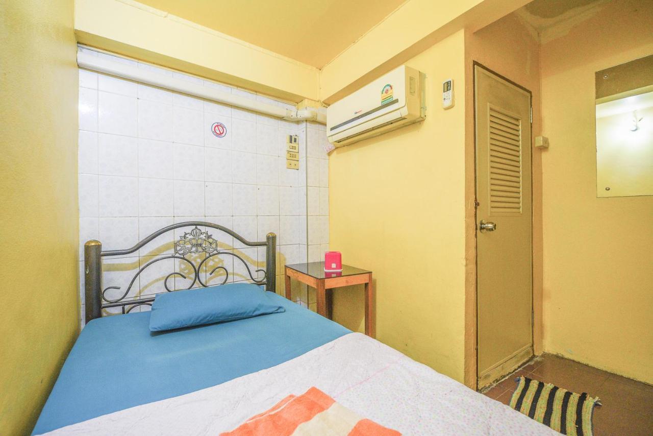 Oyo 938 Place Inn Bangkok Exterior photo